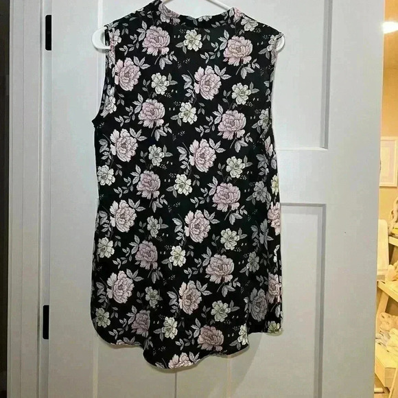 Lyking Women’s Sleeveless Black Floral Blouse Size Medium - Picture 2 of 6